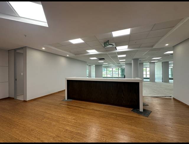 947M² OFFICE TO LET IN SANDTON CENTRAL